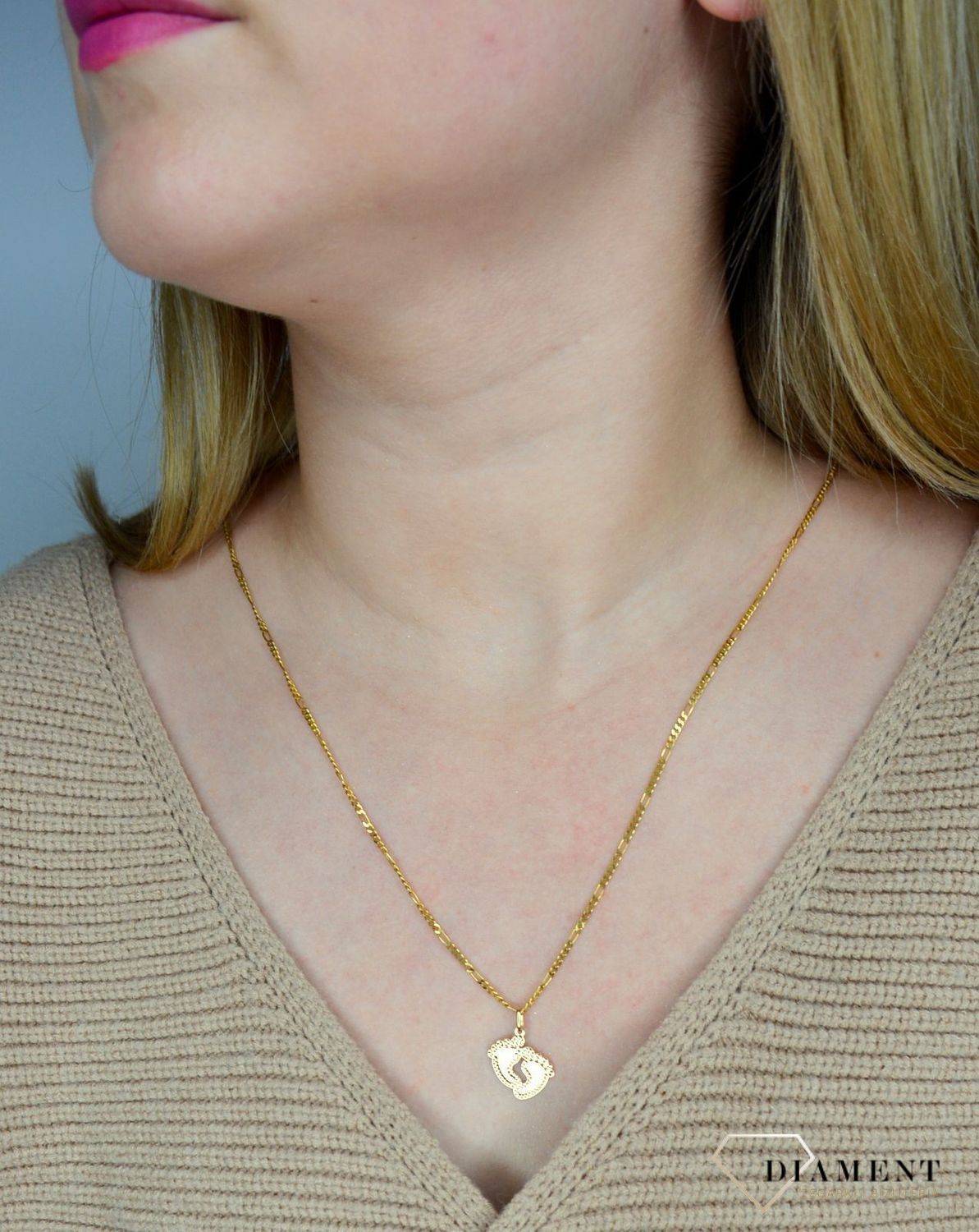 Złota zawieszka stópki DIA-ZAW-0125-585.jpg